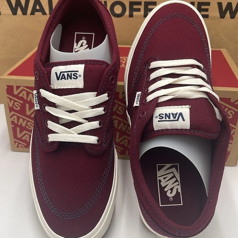 Vans Men's Burgundy Canvas Sneakers Atwood
Outdoor Port Rovale
VN000CX84QU - Picture 12 of 16